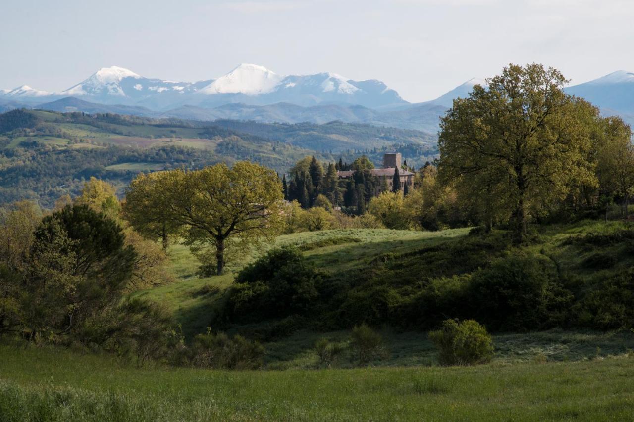 Castello Di Petroia Dimora D'Epoca Hotel Губио Екстериор снимка