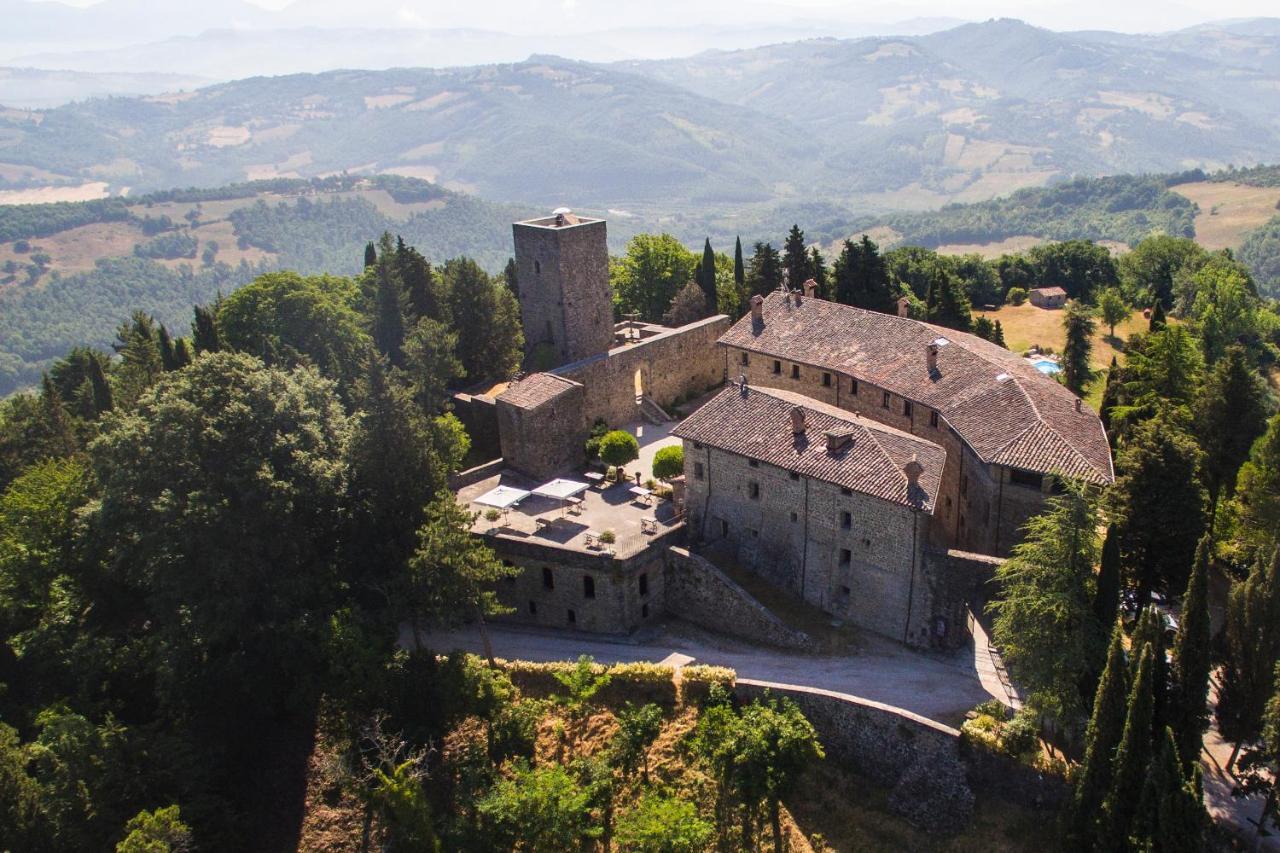 Castello Di Petroia Dimora D'Epoca Hotel Губио Екстериор снимка