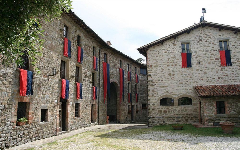 Castello Di Petroia Dimora D'Epoca Hotel Губио Екстериор снимка